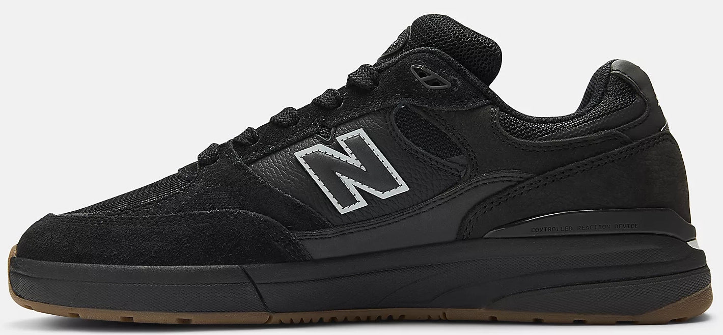 New Balance - Numeric Andrew Reynolds 933 Shoes | Black Black - Image 2